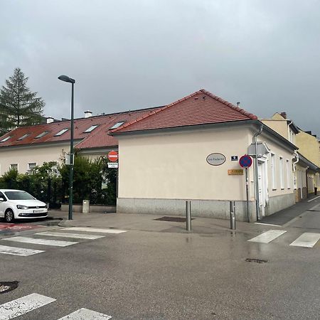 Terrasse Wohnungen Mit Parking In Zentrum Baden Exterior photo