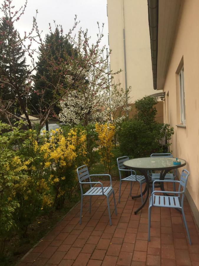 Terrasse Wohnungen Mit Parking In Zentrum Baden Exterior photo
